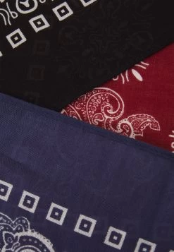 Pier One Unisex - Foulard - Black/Blue/Red -Pier One 0763f35dd2c146798be05cd7a75fd0e6