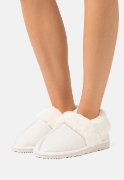 Pier One Chaussons - White