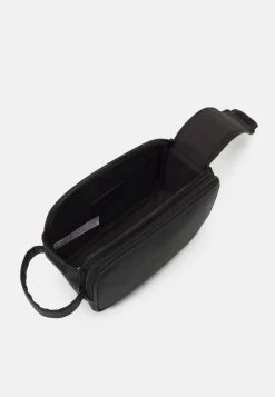 Pier One Unisex - Trousse De Toilette - Black -Pier One 3597b0ba18764e739afce6b352860d65