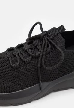 Pier One Unisex - Baskets Basses - Black -Pier One 65995386a3d84cd3a2106406efd96c10