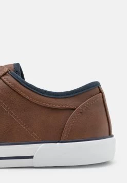 Pier One Unisex - Baskets Basses - 708 -Pier One 6cb9961057c1485da074209b854ade4a