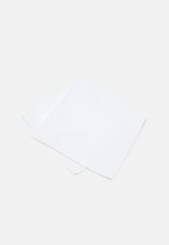 Pier One Cotton 3 Pack - Mouchoir De Poche - White -Pier One 8003bd3022e5406b8f4beb2c4f825529